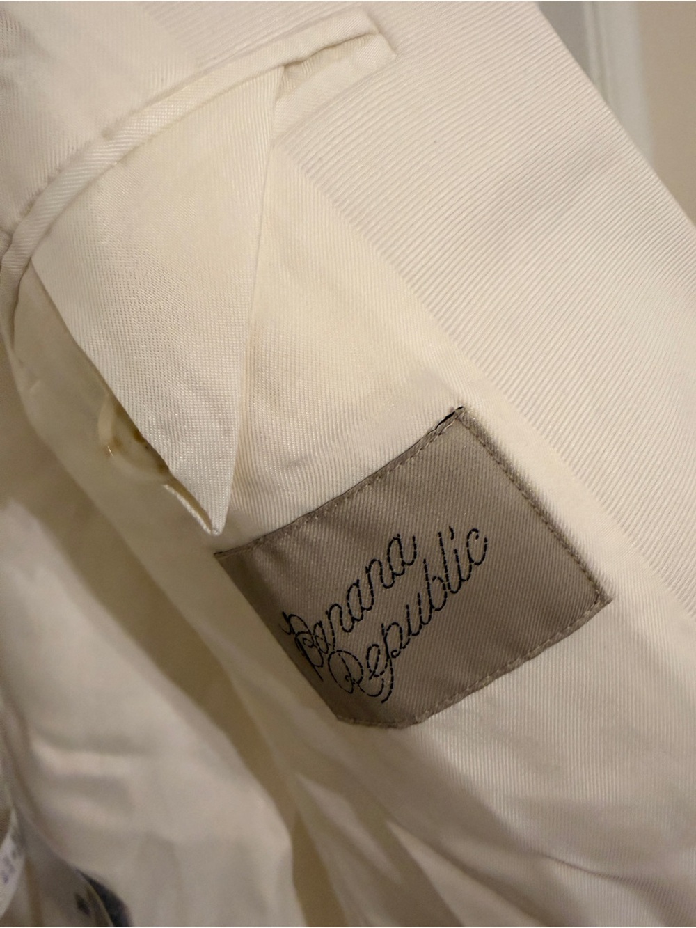 Banana Republic Off-White Single-Button Linen Blazer - Picture 2 of 4